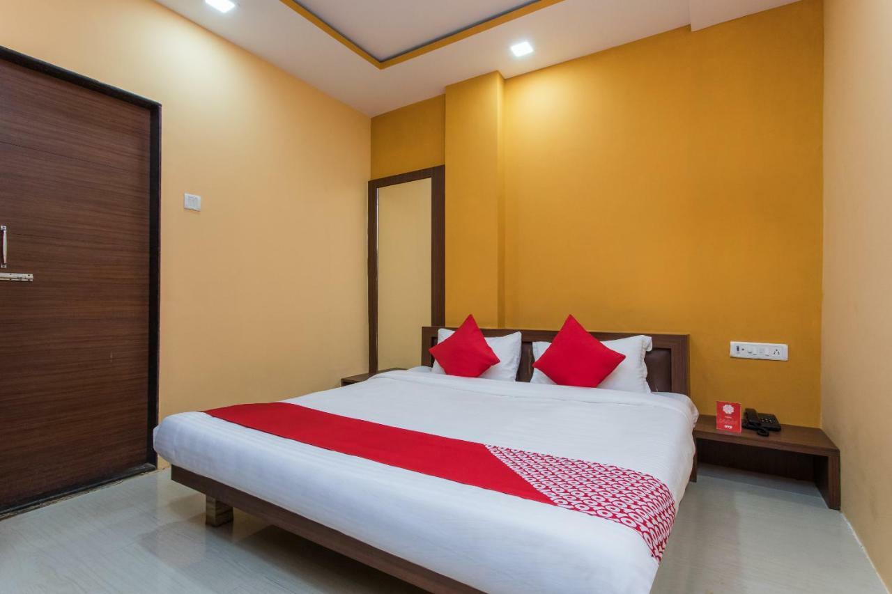 Oyo 17161 Hotel Mahalaxmi Ujjain Exterior foto